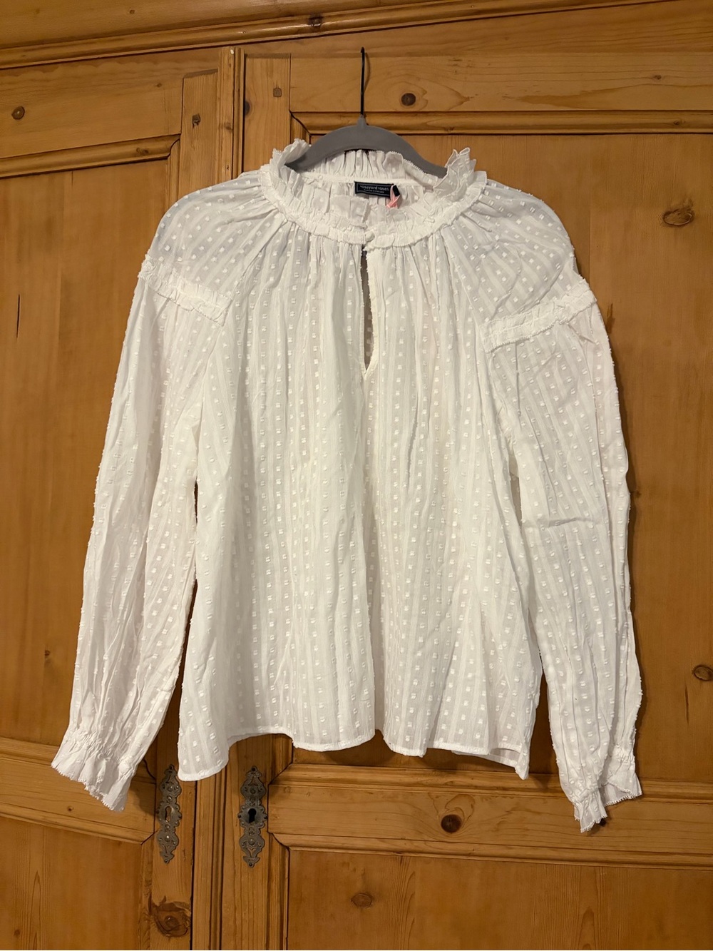 Vineyard Vines Women’s Cotton White Swiss Dot Ruffle Neck Blouse Sz Large - Picture 1 of 10